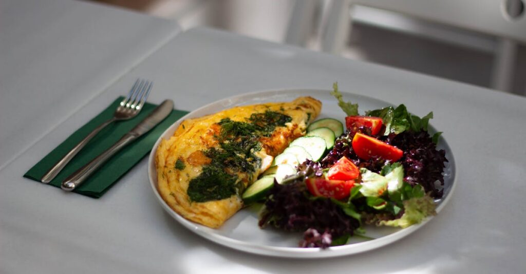 Busy Mornings Conquered: Egg White Omelette for Lasting Energy