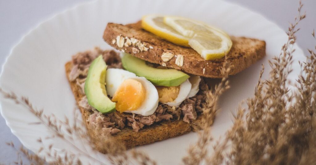 Ditch Midday Fatigue with a Healthy Turkey and Avocado Wrap