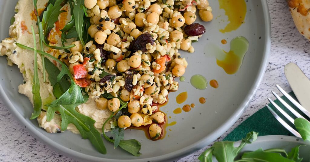 Easy Mediterranean Chickpea Salad Sandwich Solves Midday Meal Fatigue
