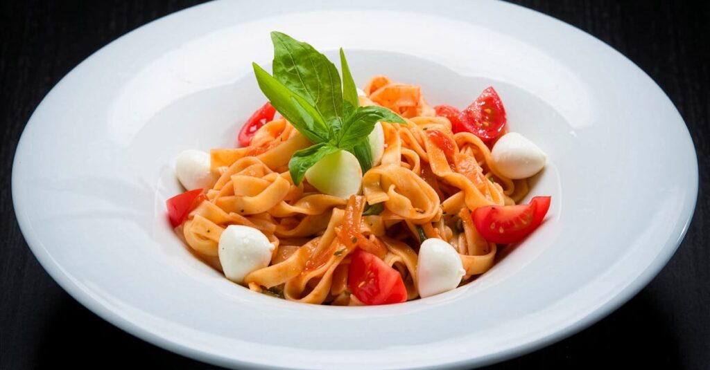 No More Soggy Cold Pasta Salad with Cherry Tomatoes and Mozzarella
